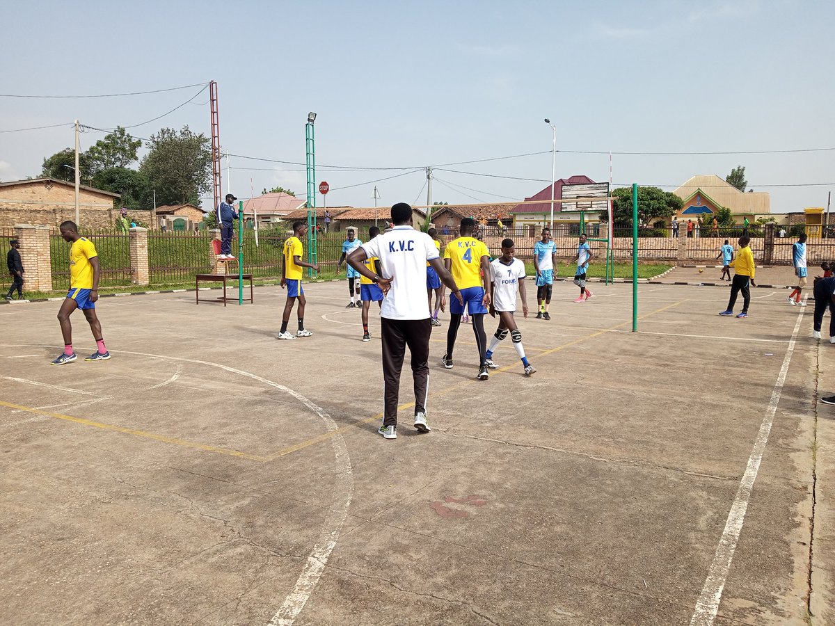 KVC_Capa's tweet photo. The #Boys are in Game 3 of 7th place battle against #IPRCMusanze
#KVCcapa💪💪💪
@Rw_Volleyball @AzamRwanda @ruterafernand https://t.co/jrGzNoTDGH