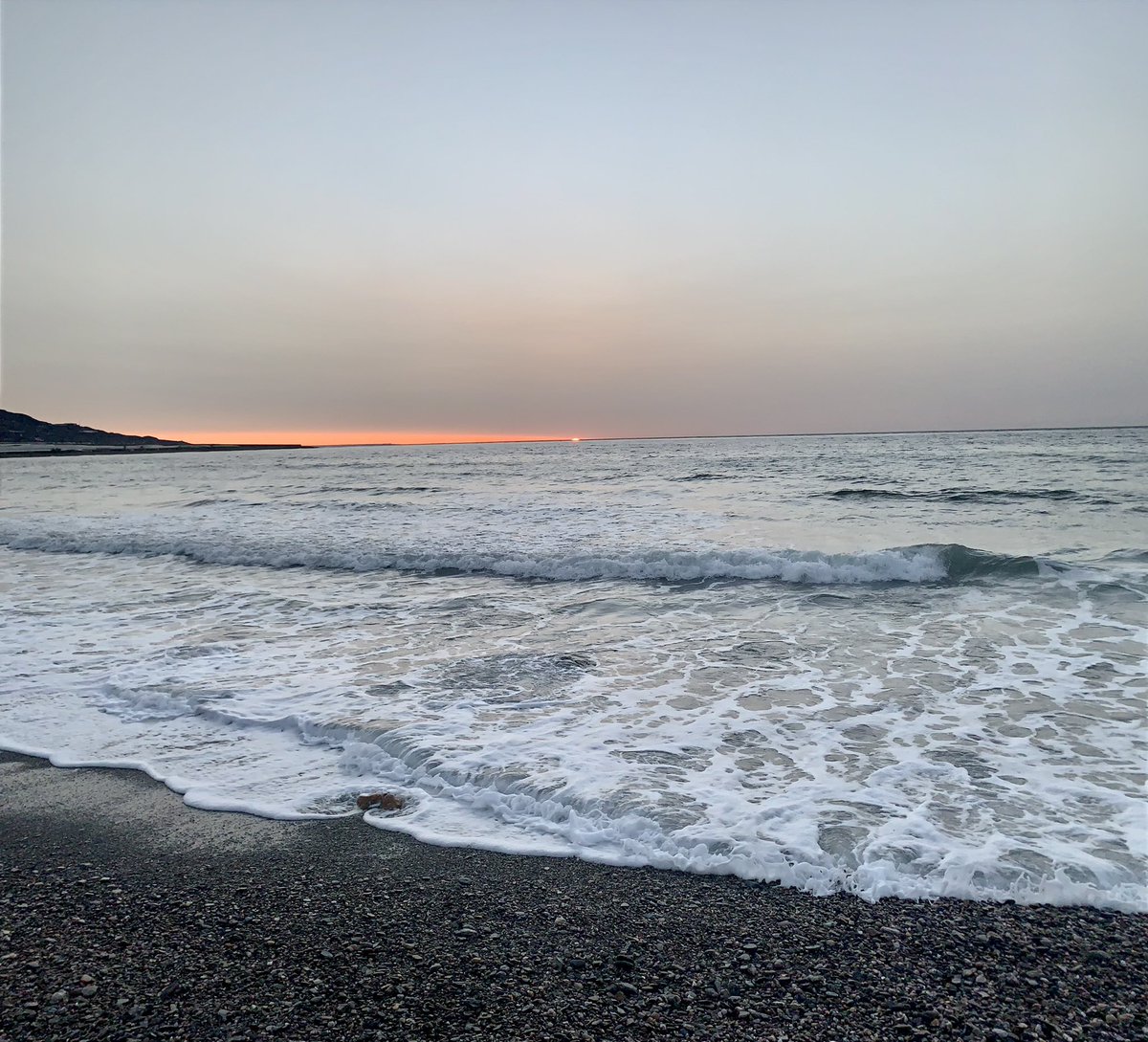 Granaino_lr's tweet photo. #Amanecer #sunrise #Levante #LaRabita #Contraviesa #CostaTropical #Granada https://t.co/dcZztvrQBL