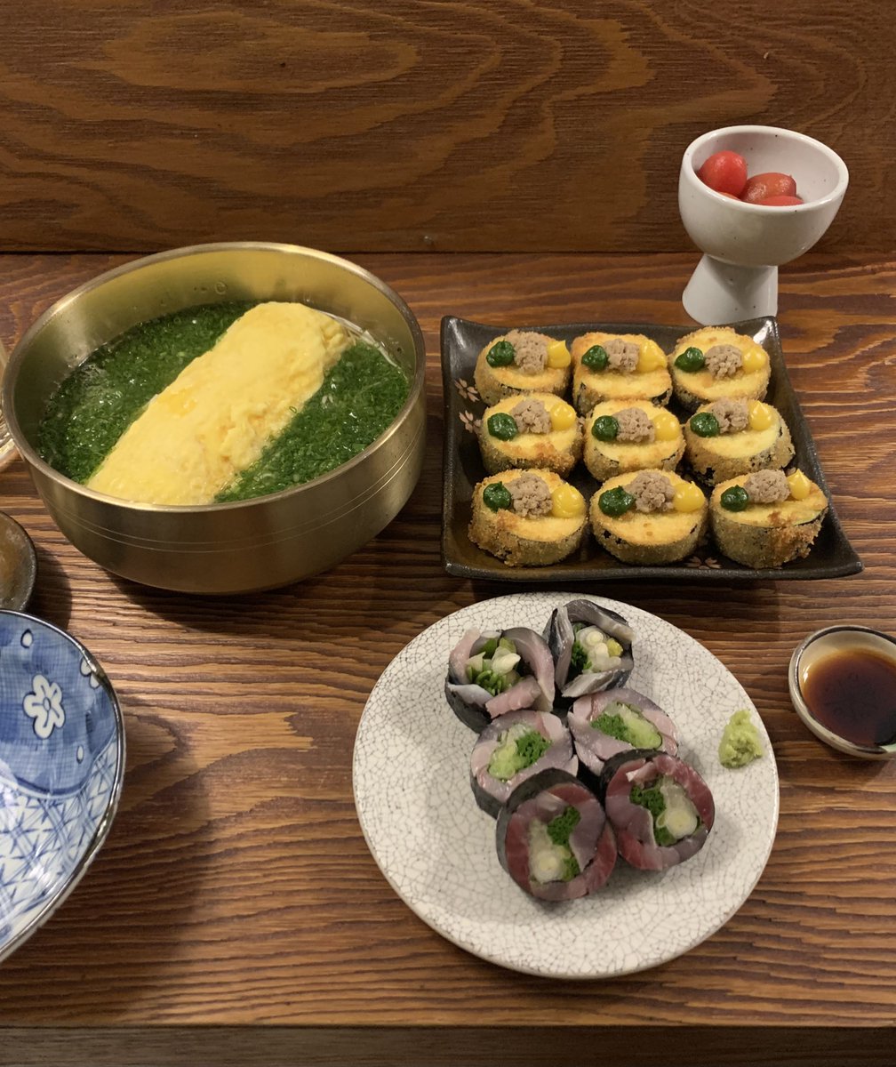 selbst_'s tweet photo. 부산 여행에서 제일 맛있었던 것..둘이서 메뉴 4개 뿌시고 왔네 https://t.co/AO3YbDnf11