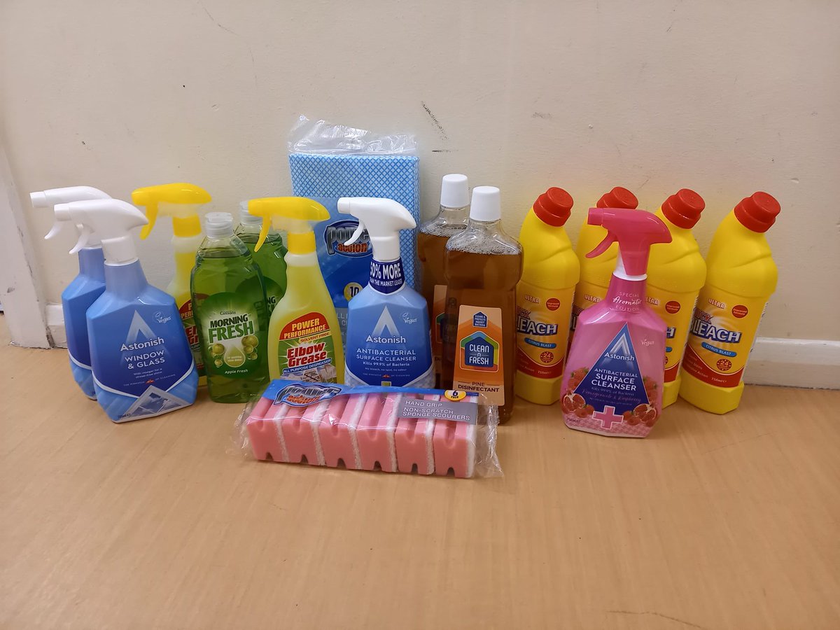 StaffsWomensAid's tweet photo. Could you make a regular donation? Whatever the amount it WILL reach our families and it WILL make a difference #standingorder #charity #regulargiving 

https://t.co/uxNgnVvKxU https://t.co/AosM9gnzA6