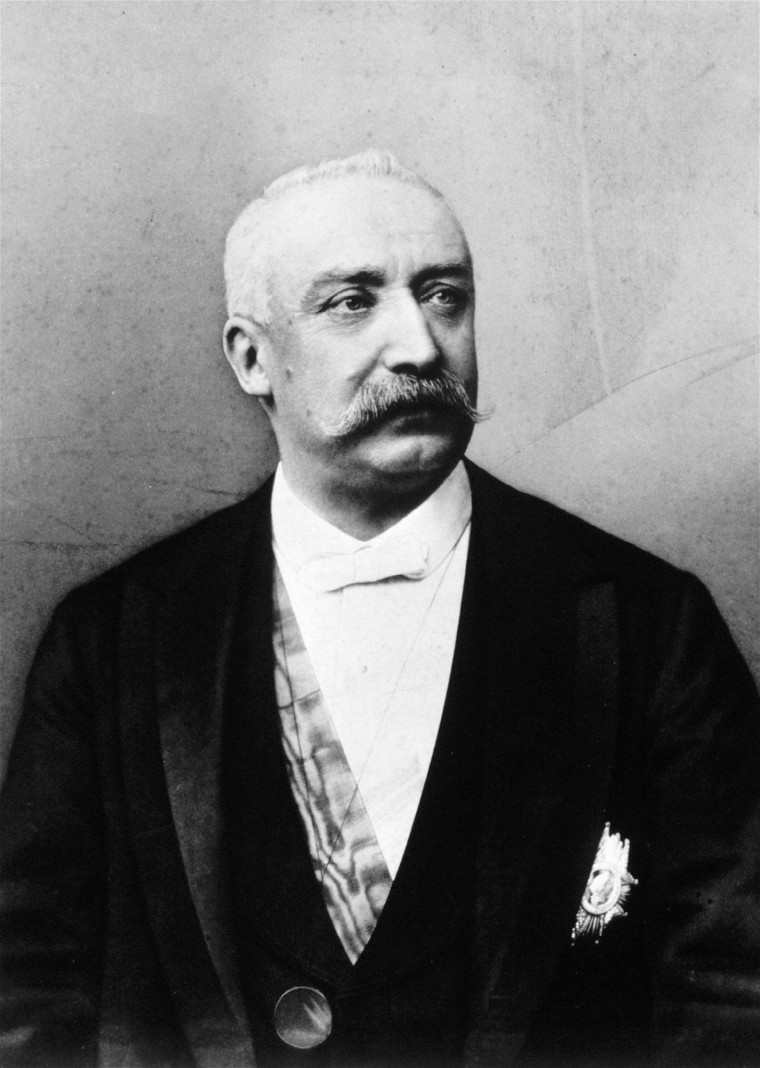 mariobianchi18's tweet photo. Il #30gennaio 1841 nasceva #FelixFaure. PDR in Francia dal 17-1-1895 fino a quando morì improvvisamente. È a lui che, nel 1898, rivolse l'appello #ÉmileZola, nel pamphlet J'accuse, in difesa del cap. #AlfredDreyfus ufficiale ingiustamente accusato e condannato per tradimento. https://t.co/EZCaO7aL5U