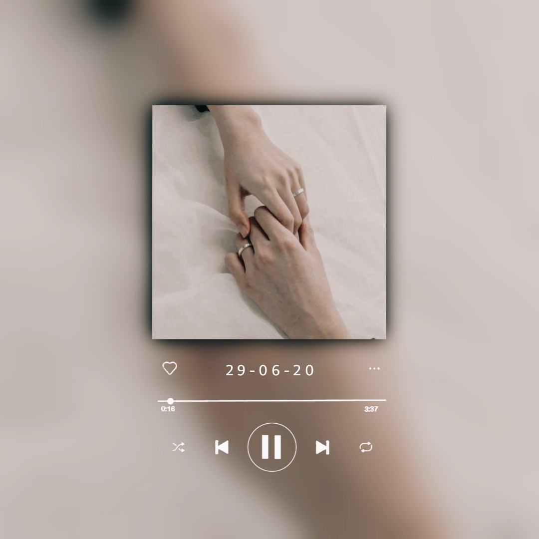 Desearía poderte decir todo lo que siento por ti, lo vivo que me siento estando a tu lado. Pero las palabras me son insuficientes para tan siquiera espresar una mínima parte de ello.
Te amo.