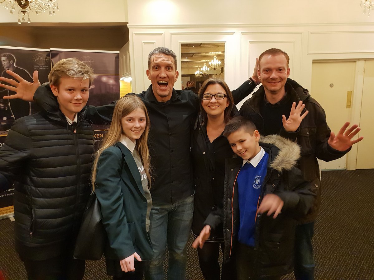 enablingwings's tweet image. 3 Years ago with the incredible Alan Kleynhans!
How much do you invest in your incredible self?

#enablingwings