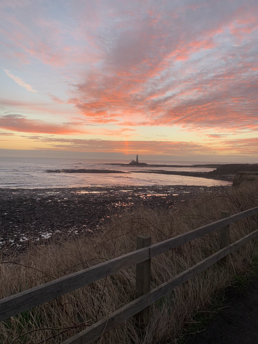 #whitleybay #stmaryslighthouse #sunrise