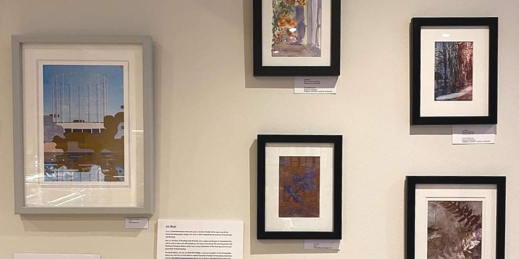 Launchpad_RDG's tweet photo. It's #CroissantDay 🥐. Fill up on deliciousness and check out this exhibition of small works by @LizReal1 and fellow @ReadingGuildofArtistsat at @geocafeuk.
All works are original and for sale, with 10% donated to #Launchpad.
#LaunchpadLegend #LizReal #ReadingGuildofArtists https://t.co/tcx7m6FnbZ