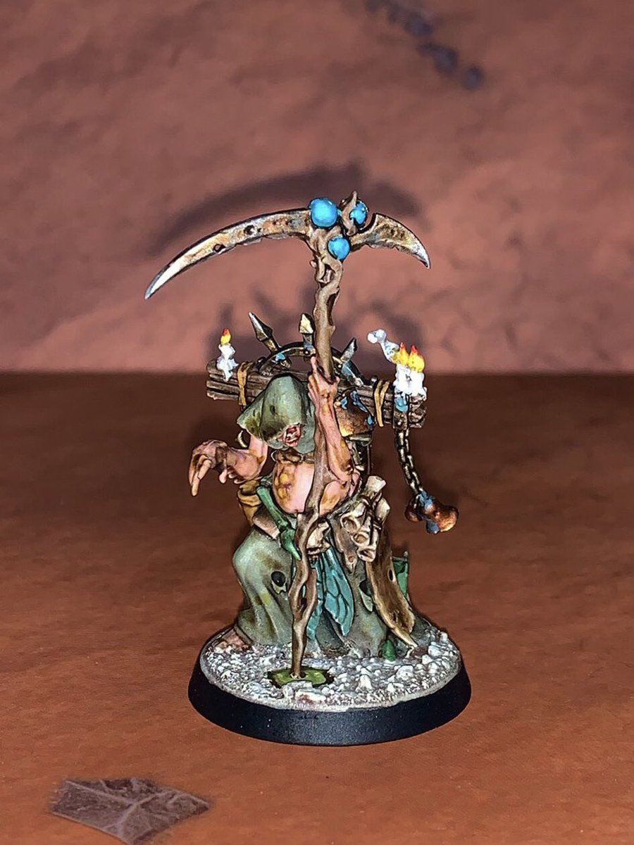 Celsork's tweet photo. Painted a #rotbringer #sorcerer for a local painting challenge, great cool model, we need more like this, #maggotkin of #nurgle models. @WarComTeam #PaintingWarhammer #ageofsigmar #WarhammerCommunity https://t.co/am5Pw74g7i