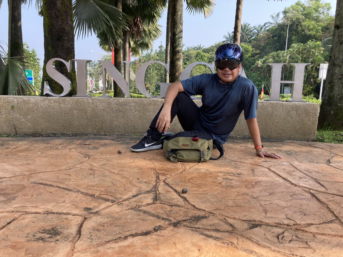 AzaniAlias's tweet image. Singgah dulu….terik matahari hari ni