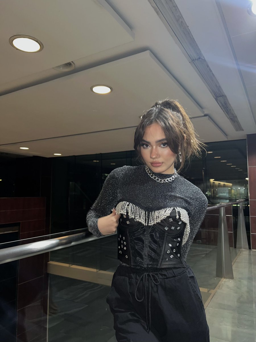 AnggeDPeppaPig's tweet photo. #ASAPlangSAKALAM OOTD Prodβs
.
.
K R Y S T A L β¨ B R I M N E R
.
.
#styledbydrewlacia #KrystalOnASAP #KrystalBrimner https://t.co/fzrhv23REi