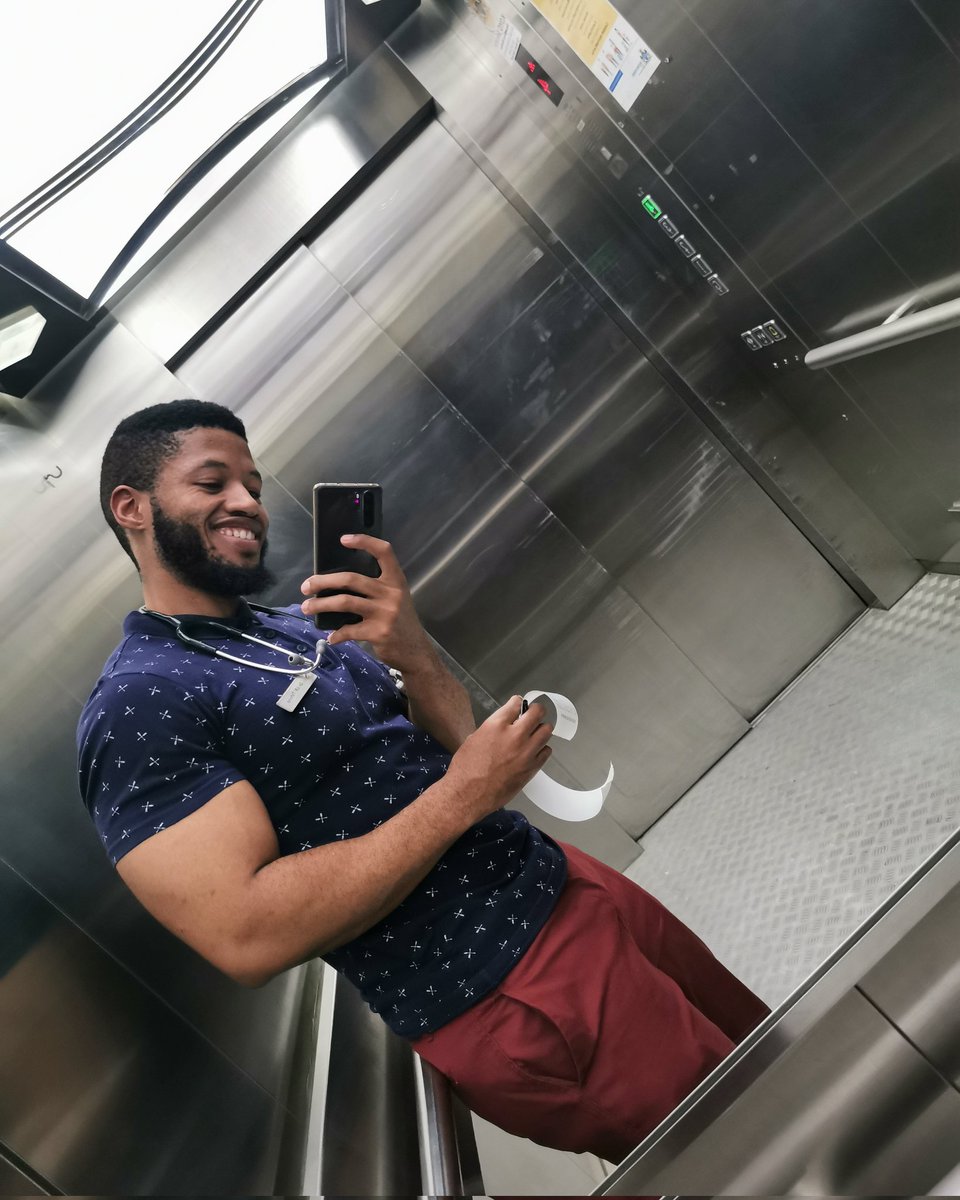Drvuyotshona's tweet photo. I can guarantee, that this elevator mirror has seen it all😂😂😂. The tears, the laughs, jokes and celebrations #ThrowBack #InternshipDays #YoungDays #FreshDays #Gauteng #boksburg #medicine #HappyAndSadDays #iDyan #gains https://t.co/cMXaKlgPFM