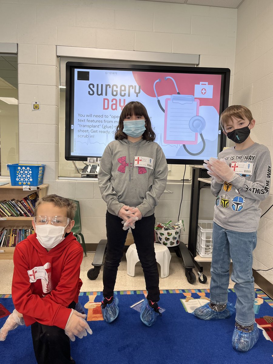 MrsRohweder's tweet photo. Surgery Day included “operating” on magazines to find text features and completing maths problems for each organ. @ReedsburgSD https://t.co/3C2gVNkwvW