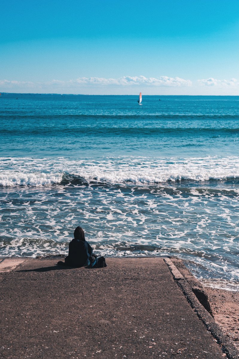 冬の夏のような江ノ島。
