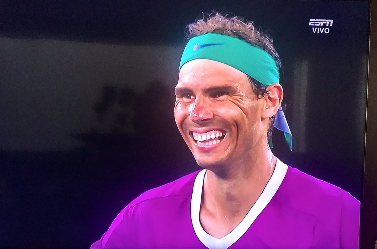 joserra_espn's tweet photo. IMPRESIONANTE!
Épica remontada de Rafa Nadal; 2 sets abajo, recupera el servicio, fuerza, mentalidad inquebrantable y se lleva el torneo.
No existe un jugador con la mentalidad de @RafaelNadal, nunca se rinde.
EL PRIMERO EN LLEGAR A 21 GRAND SLAMS!
UN ATLETA ÚNICO!EL MEJOR #Nadal https://t.co/8wo4dKnsN4