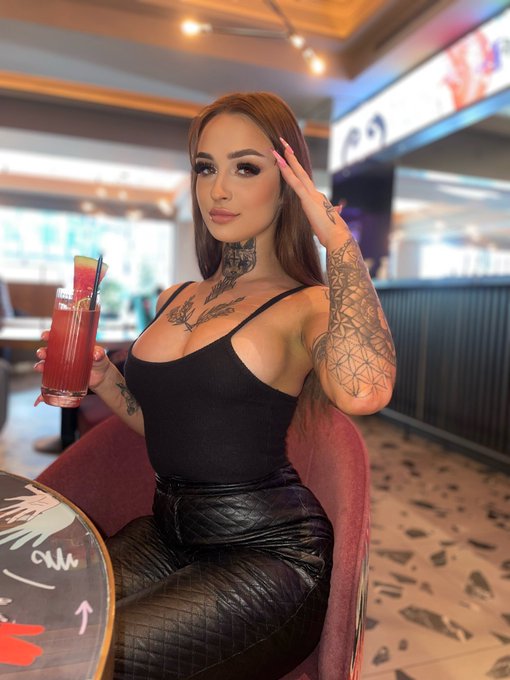 This cocktail should be reimbursed 😇 cashapp &pound;kitteninked https://t.co/4p4YDVoElC