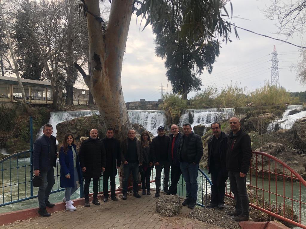 iberdogan's tweet photo. ADANA ASGD Şubemiz’in etkinliği sonrasında Tarsus Medya Mensupları Derneği(MEDYAD) Başkanı Değerli Kardeşim Okan ÇALIŞKAN ve ASGD Tarsus Temsilcimiz Kıymetli Kardeşim Tolunay DUMAN’ın konuğu olduk. #ASGD #Tarsus #TarsusŞelale #Şelale https://t.co/uS91kxhGov