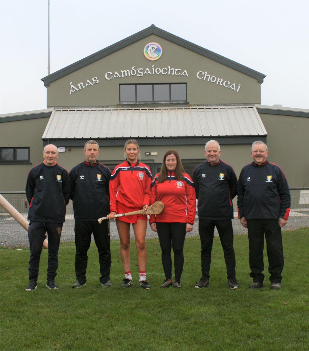 CorkCamogie's tweet photo. With just a week to go to the 2022 Minor Championship Cork Camogie are delighted to introduce this year's Minor A panel under the guidance of Jerry Wallace &amp; Captained by @sarscamogie Orlaith Mullins 
We wish Orlaith Jerry &amp;all of the players &amp; mgmt the very best of luck! https://t.co/1Fp9BtLnFS