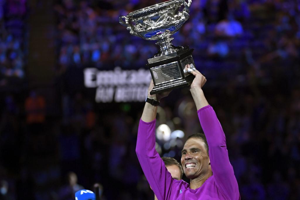 Lo primero que se te pase por la cabeza... 👑

#GraciasNadal
#GrandeNadal
#VamosRafa 
#AusOpen