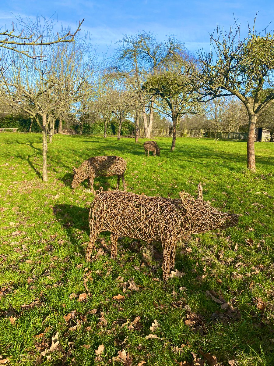 wander_into's tweet photo. What have you been up to this weekend? We’ve explored @QuarryBankNT Cheshire - one of the best preserved textile factories of the industrial revolution. Knowledgable and friendly staff, interesting exhibits, walking trails, restaurant, cafe and shops all make it a great day out! https://t.co/7BFTyK2oW2