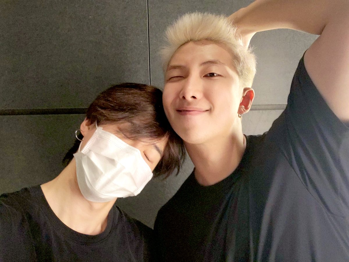 Iovedkoo's tweet photo. good morning <3 https://t.co/k7sg34N1m1