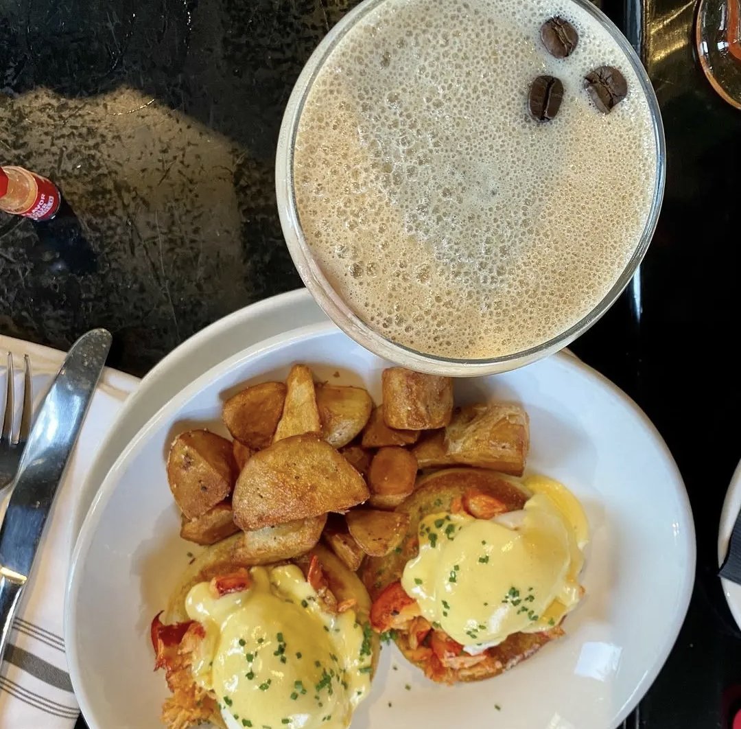 BostoniaPublic's tweet photo. Post Blizzard Sunday Brunch Noms 😋 

📸: Lobster Benny, Espresso Martini  

Reposted from @therealkellskitchen

#openinbos #brunch #sunday https://t.co/DiBmDXiFSO