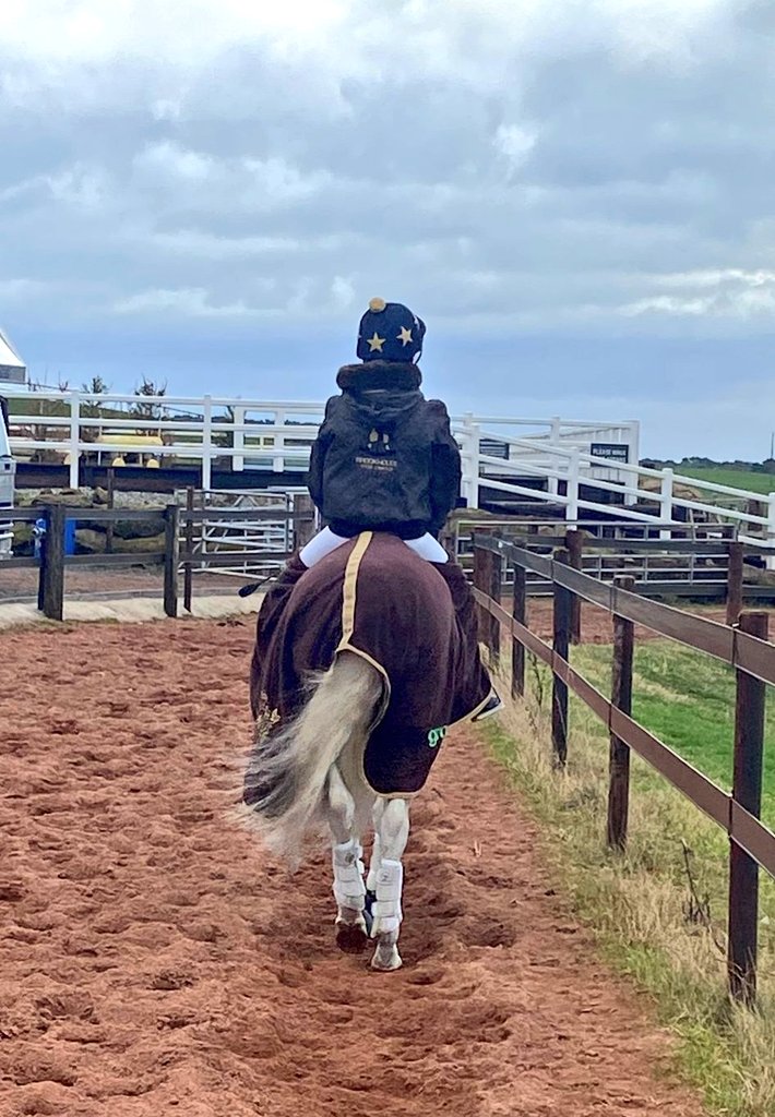 Sed_Equestrian's tweet photo. Emma representing Sedbergh Prep #EventersChallenge @Sedbergh_Prep @SedPrepSport https://t.co/MlvmVSjfw3