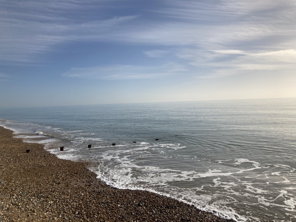 cm_denton's tweet photo. Love living close to the sea. Especially on days like today ☀️!

#beach #beachlife https://t.co/bn8QyHdsi6