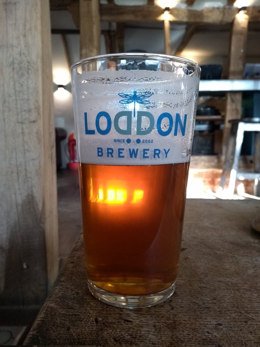 Enjoying a pint of <a href="/Loddonbrewery/">Loddon Brewery</a> Hoppit <a href="/btlandglassinn/">The Bottle & Glass</a> on a gloriously sunny Sunday