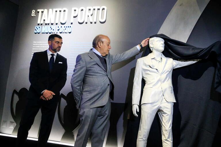 CabineSport's tweet photo. Sergio Conceição estava informado do processo da venda de Luis Díaz por Pinto da Costa e relembrou a promessa de que o colombiano só deixava o FC Porto pela cláusula de rescisão de 80 milhões.

(Record) https://t.co/MqtPLOM6i5