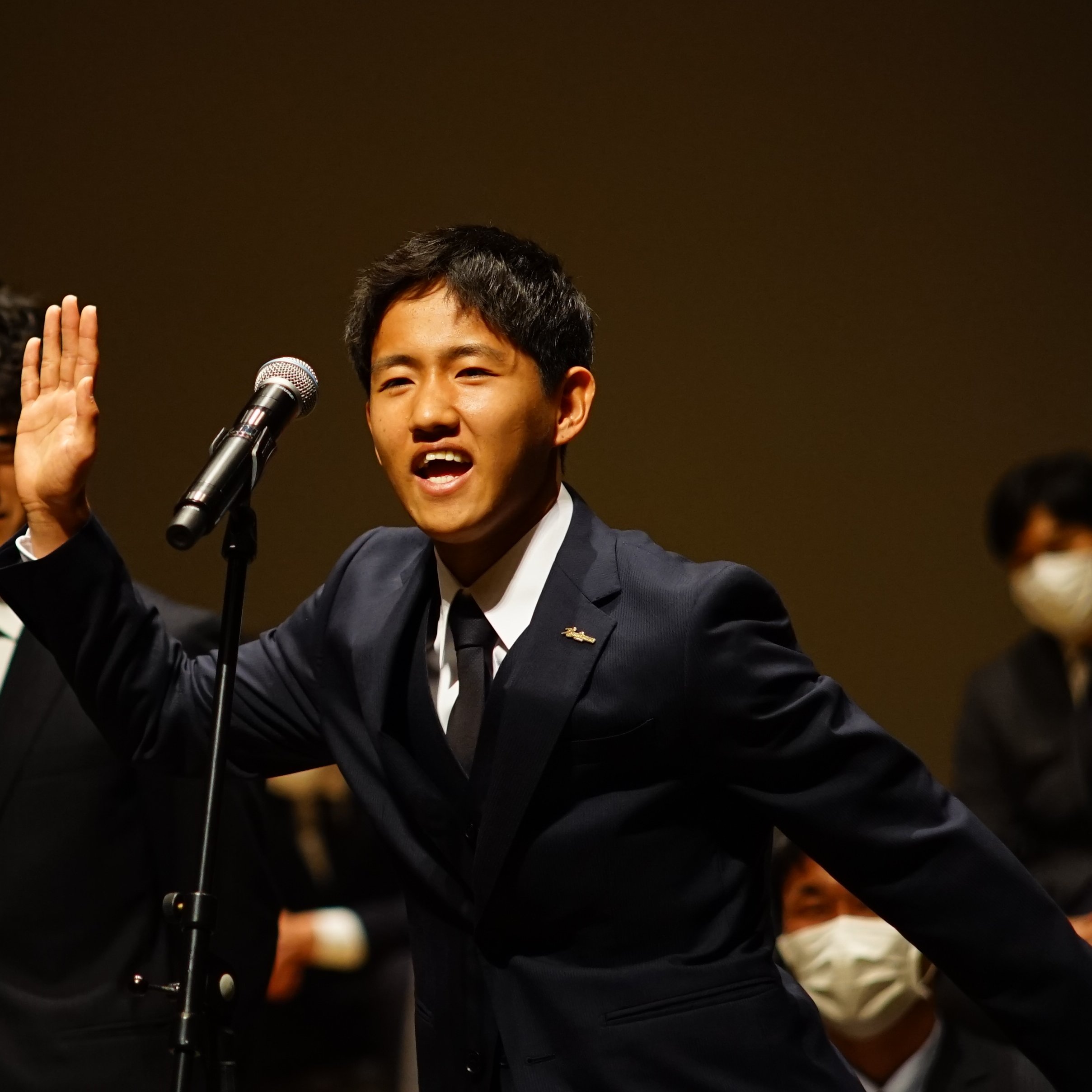 カマタマーレ讃岐 9 4 日 18 00 藤枝myfc戦 22新体制発表会 番外編 高卒新加入の 福井悠人 選手 小山聖也 選手が一発ギャグで会場を盛り上げてくれました ぜひyoutubeにてご確認ください 二人の応援もよろしくお願いします