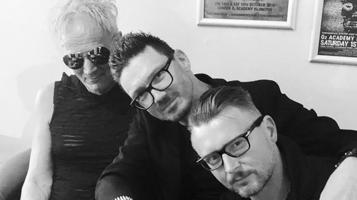djtoddrsa's tweet photo. Welcome to the first show of the 2022 membership drive! Its time for me to beg for $$$ while playing great new #ebm and #industrial from
@Chris_Anton @kontravoid @EisfabrikMusic #NoiseUnit #JDead #BlacKolor #Reakton #Dominatrix
https://t.co/1cvUiDKeAQ
https://t.co/oCKcAX5OmD https://t.co/hrFbIscCUa