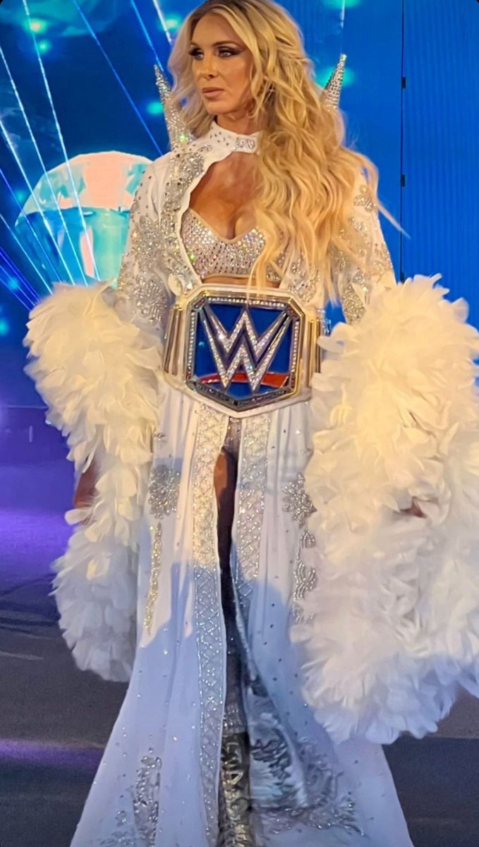 UnleashedFlair's tweet photo. "𝑬𝒍𝒆𝒈𝒂𝒏𝒄𝒆 𝒐𝒇 𝒂 𝑸𝒖𝒆𝒆𝒏, 𝒃𝒆𝒂𝒖𝒕𝒚 𝒍𝒊𝒌𝒆 𝒂 𝑮𝒐𝒅𝒅𝒆𝒔𝒔 

𝒂𝒏𝒅 𝒘𝒆𝒍𝒍... 

𝑺𝒕𝒂𝒎𝒊𝒏𝒂 𝒍𝒊𝒌𝒆 𝒂 𝒔𝒕𝒂𝒍𝒍𝒊𝒐𝒏." https://t.co/89bAIKJHqL