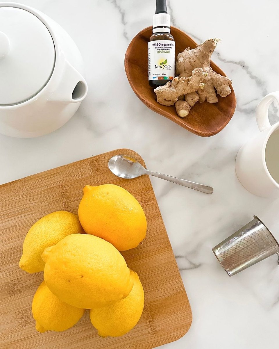 TreeClicks's tweet image. During the colder winter days, it's nice to take a bit more care about yourself. Some Immune Systems boosters are; ginger, turmeric, citrus fruits and garlic. 🍋 

However, variety is key! Make sure you eat enough and varied vegetables &amp;amp; fruits. 🥝

Picture by @naturallycadie