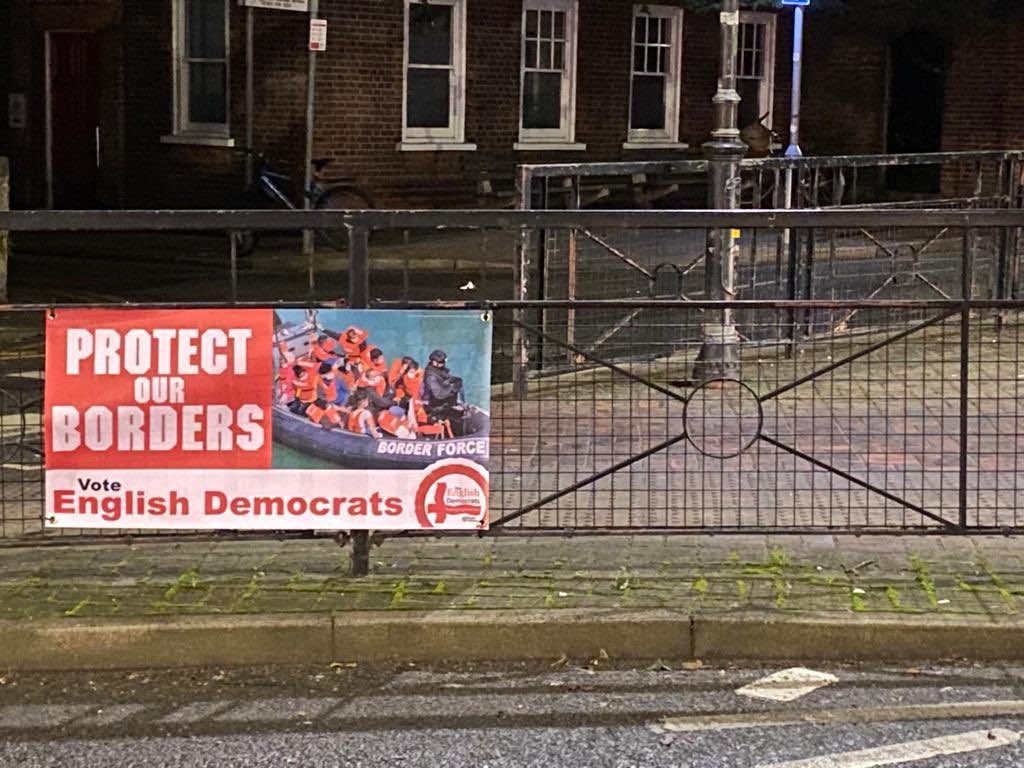 RobinTilbrook's tweet photo. Polls lin Southend West shows that the by-election is between us and the Tory and that we are currently winning! https://t.co/GDxzmLJABZ