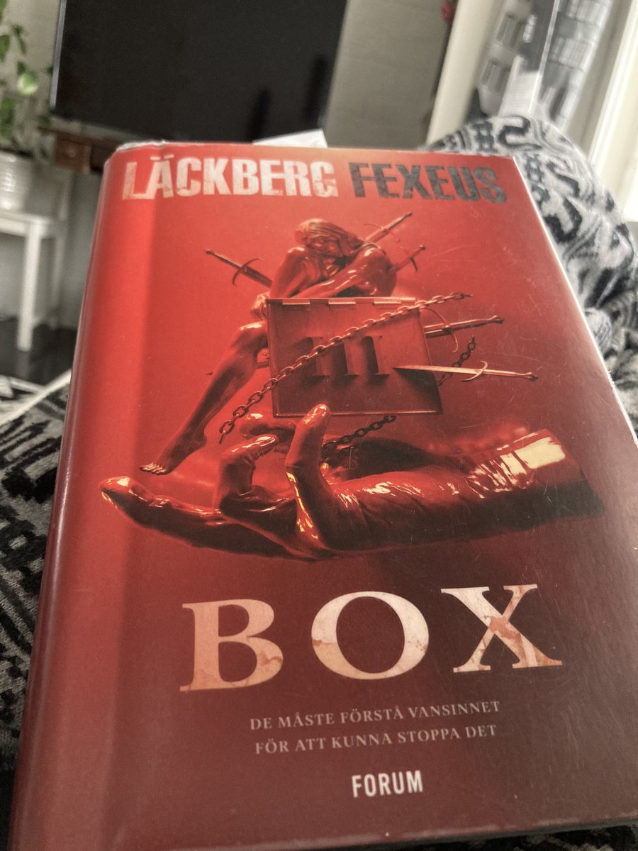 Leena Itkonen (@leenaitkonen) on Twitter photo Post a picture of a book and nominate few people to do the same. Thanks for challenge <a href="/anskusouto/">Anne-Mari Souto</a>
@VirtanenH <a href="/EevaNyrovaara/">Eeva Nyrövaara</a> <a href="/MiraHuusko/">Mira Huusko</a> @JuttaKeskiK
Ps. Minunkin kirja yöpöydältä. Post a picture of a book and nominate few people to do the same. Thanks for challenge <a href="/anskusouto/">Anne-Mari Souto</a>
@VirtanenH <a href="/EevaNyrovaara/">Eeva Nyrövaara</a> <a href="/MiraHuusko/">Mira Huusko</a> @JuttaKeskiK
Ps. Minunkin kirja yöpöydältä.