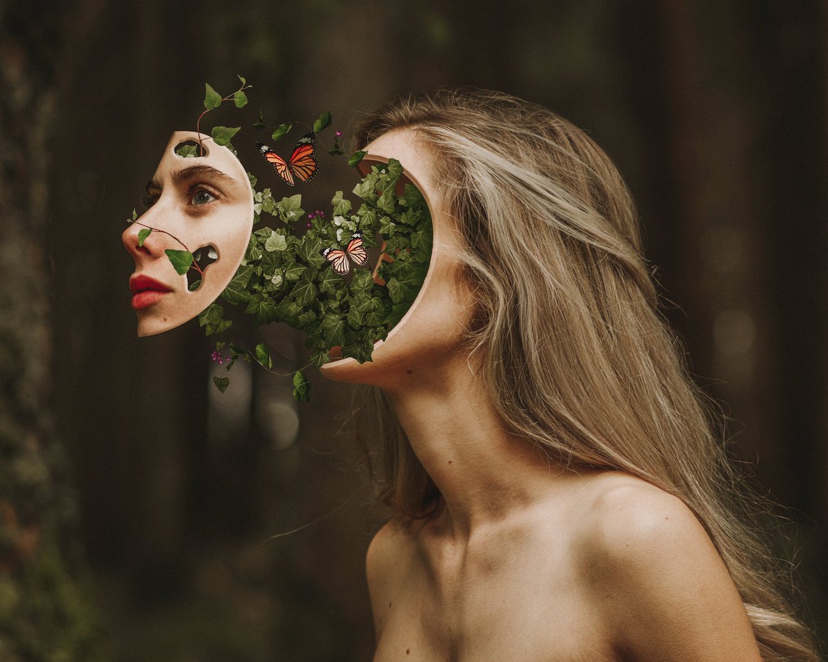 sthehummingbird's tweet photo. @darklunni A creative self portrait 🍃 https://t.co/2zH5iWfdLp