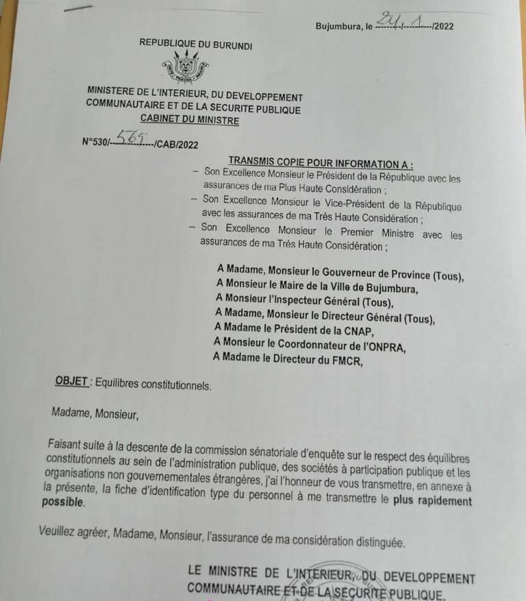 NiyongereArmel's tweet photo. #Alerte #Burundi Le Ministère de l’Intérieur oblige la fonction publique, les entreprises privées nationales et étrangères, les associations locales, les ONG  étrangères à remplir un questionnaire où l’ethnie de l’employé doit être indiquée. https://t.co/b26ebEIXPW