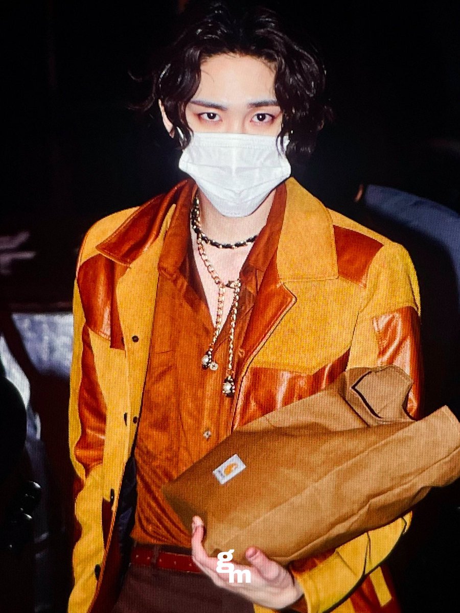 220130 😙
#펜타곤 #PENTAGON #신원 #SHINWON