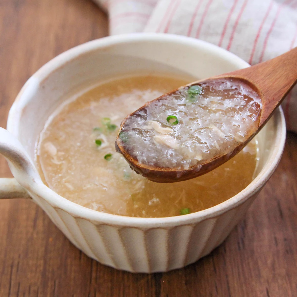 食べ過ぎてしまった次の日などにぴったりそう！大根やツナ缶を使った「スープ」レシピ！