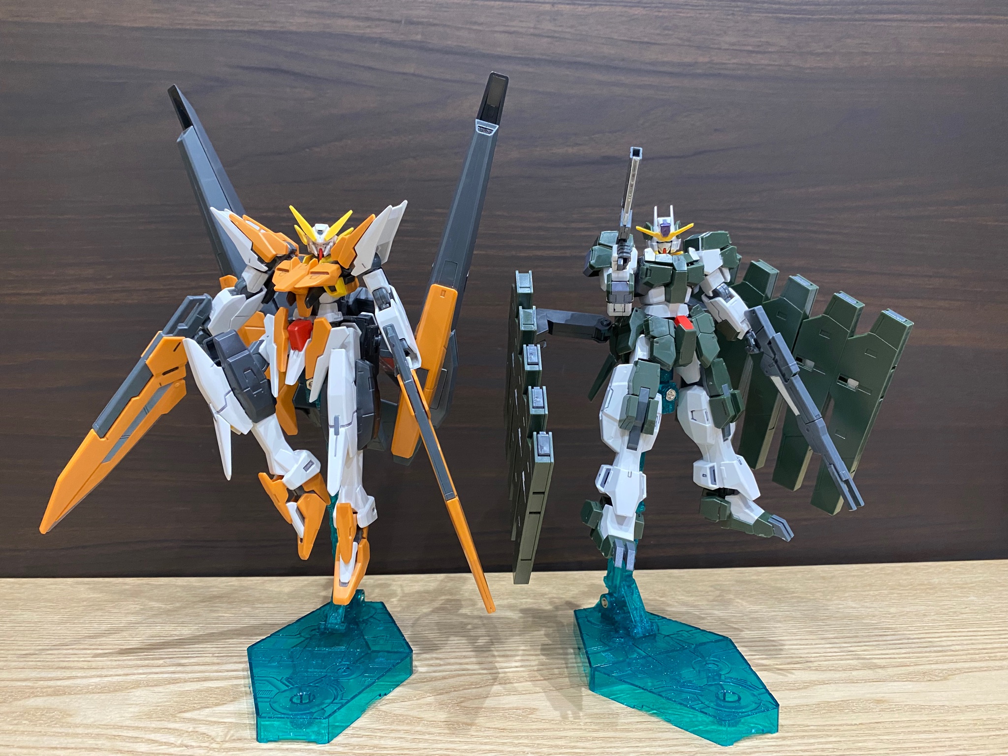 Am Twitter पर 改めてサバーニャ最終決戦仕様とハルート最終決戦仕様のhg化おめでとうございます 1次瞬殺 2次も早々に終了と皆待ちかねていたんだなと プレバン限定なのは残念ですが 定期的な再販で多くの方に渡って欲しいです G 00 ガンダムサバーニャ