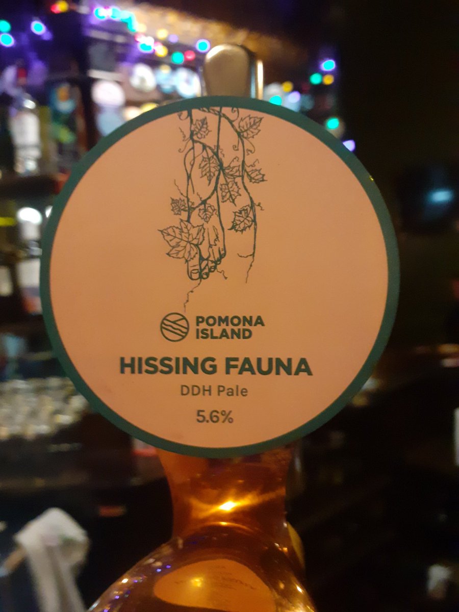 Amazing selection of beers on last night <a href="/ChandosSE23/">🆃🅷🅴 🅲🅷🅰🅽🅳🅾🆂</a> from <a href="/TheBeakBrewery/">Beak</a> <a href="/deyabrewery/">DEYA</a> and this beauty from <a href="/PomonaIsland/">Pomona Island</a> to start with