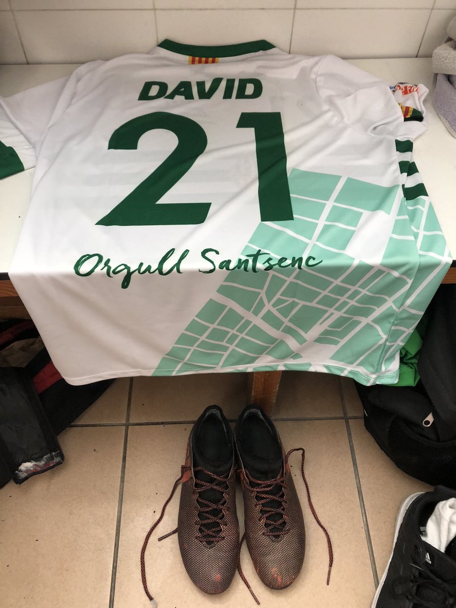 david16v1's tweet photo. ——C.F DAMM 3-3 U.E SANTS—-
@AFV_Sants @SantsVeterans @uesants #orgullsantsenc 
👏🏼 Vamos 💪🏻⚽️🏃🏽🤍💚 https://t.co/MhuyqtE8Sz
