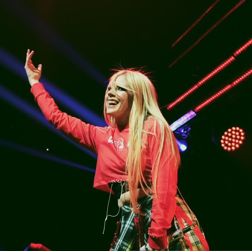 Best of Avril tweet media