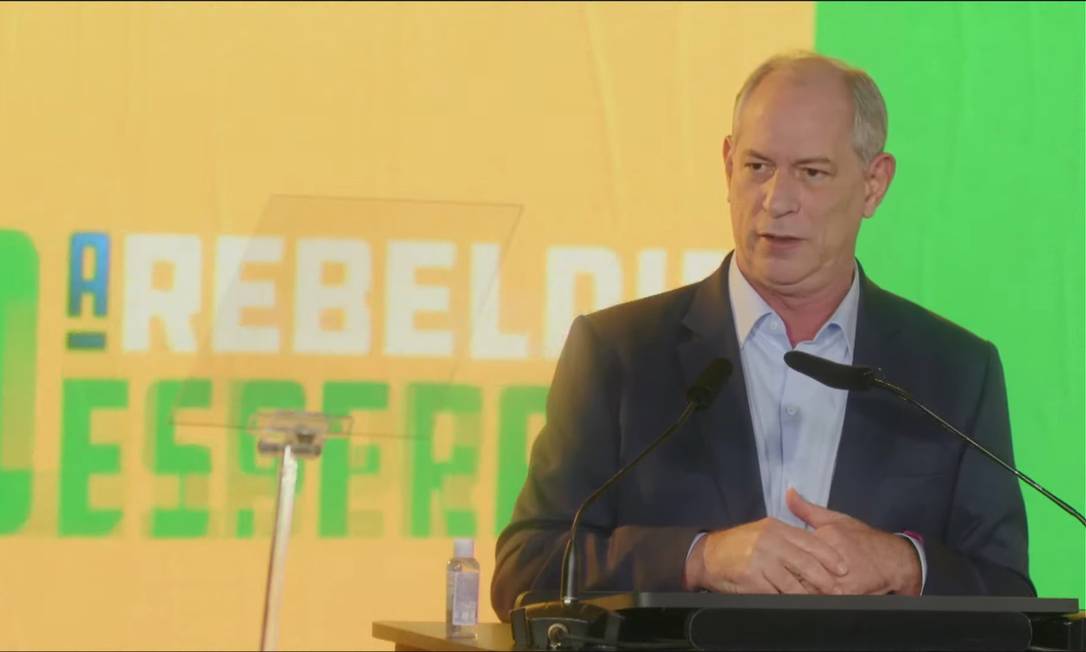 OGloboPolitica's tweet photo. 'Todos que governaram com o Centrão se lascaram’, diz Ciro Gomes (@cirogomes) https://t.co/mSzwcLz66z https://t.co/kEsgt5Sqy7
