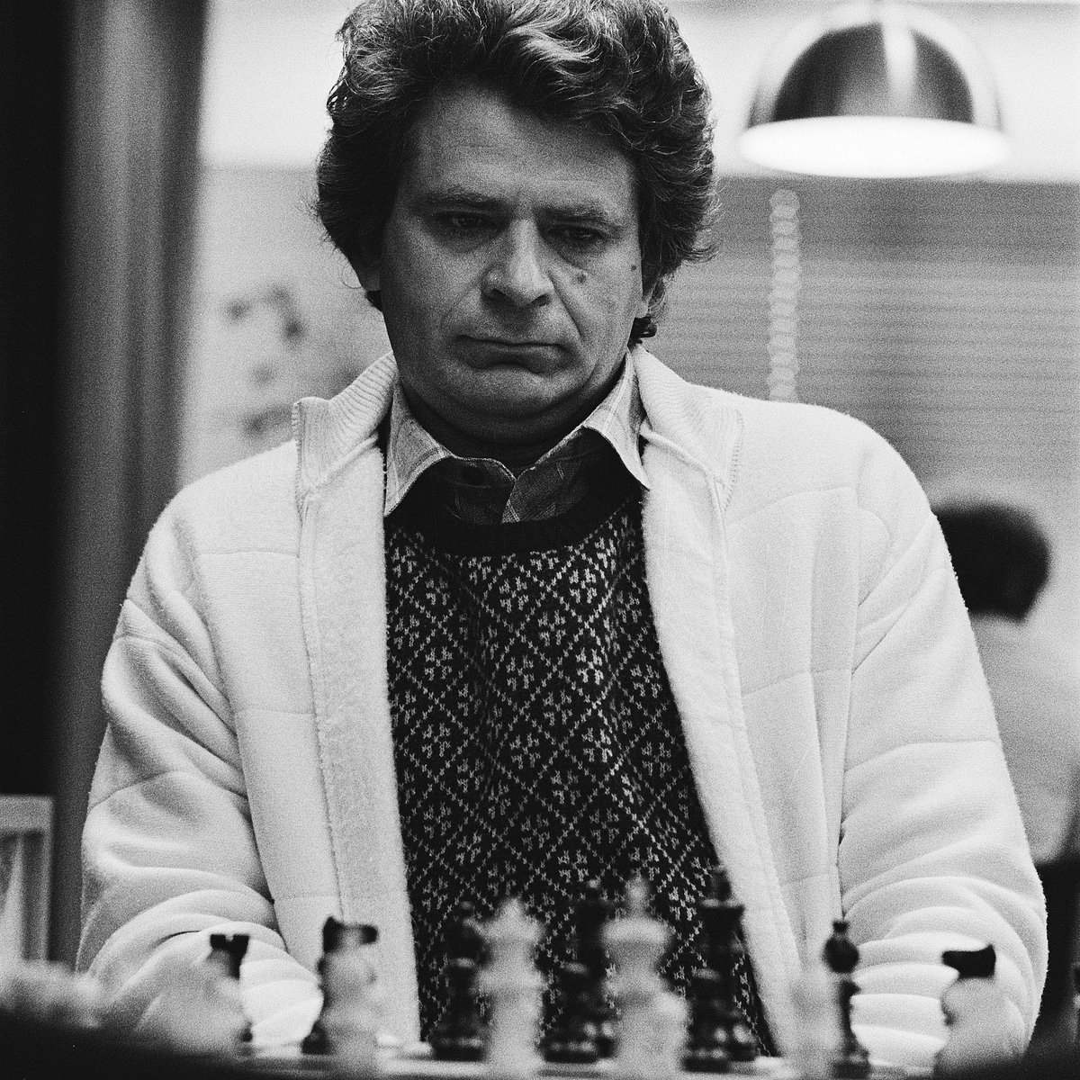 Happy 84th birthday to Boris Spassky, the 10th World Chess Champion! :  r/chess