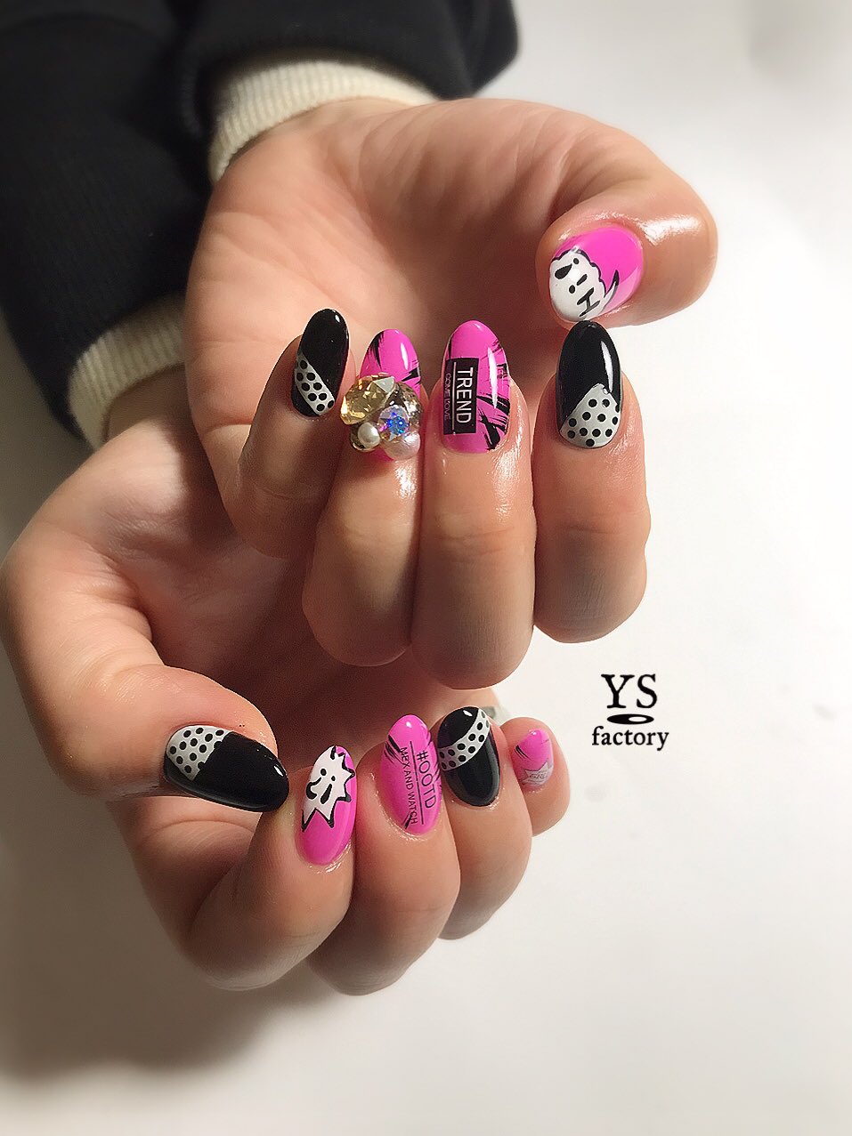 アメコミ風ネイル Twitter Search Twitter