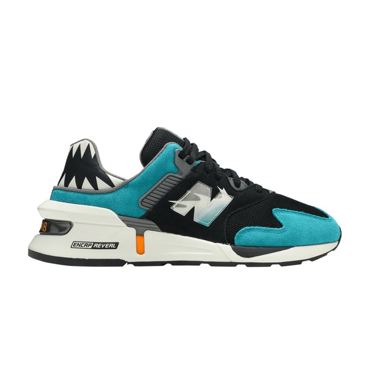 CultureSoledier's tweet photo. Check out the Shoe Palace x 997S 'Great White' on GOAT https://t.co/t9ODQq0F89 https://t.co/6Bc30JPIFt