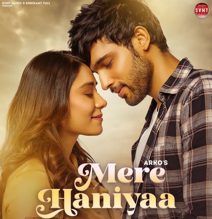 Kohinoo01724314's tweet photo. If you haven't watch thiss osm music 😩 so go and watch it now 

MERE HANIYA FT PARTH
#MereHaniyaOnsvmt #ParthSamthaan https://t.co/naYCQxmtcd
