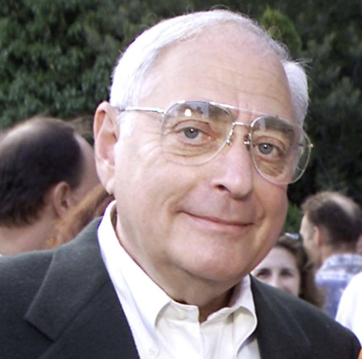 ScoobyAddict's tweet photo. On this day in 2020, Fred Silverman, the man responsible for bringing Scooby-Doo! Where Are You! to CBS and who Fred Jones is named for, passed away from cancer at the age of 82. RIP Mr. Silverman! #ScoobyDoo #Scooby #FredSilverman https://t.co/0hxs0MGK7C