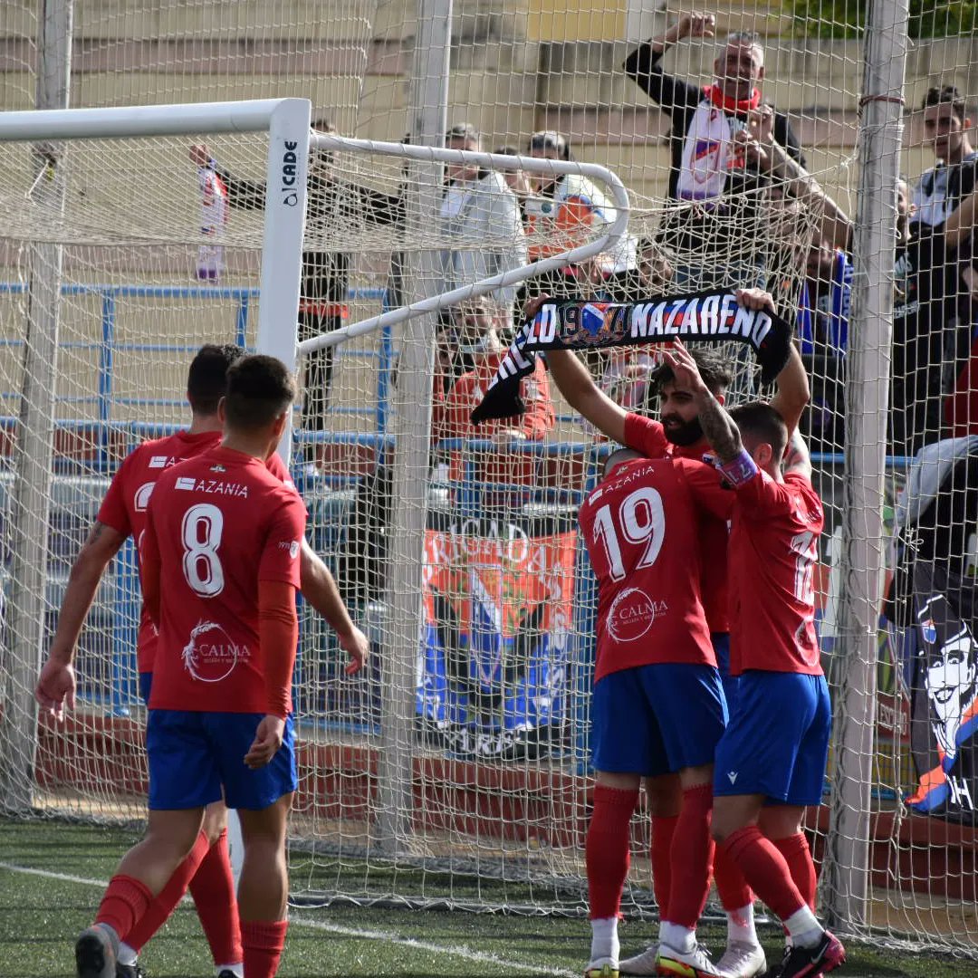 _Doshermanascf's tweet photo. Finaaaaal en el Miguel Román.
1️⃣1️⃣-0️⃣🔴🔵
Gracias una vez más afición.
#SeguimosCreyendo
#Unpasitomenos
#Elorgullodelaciudad🔴 https://t.co/HaIU21BK8n