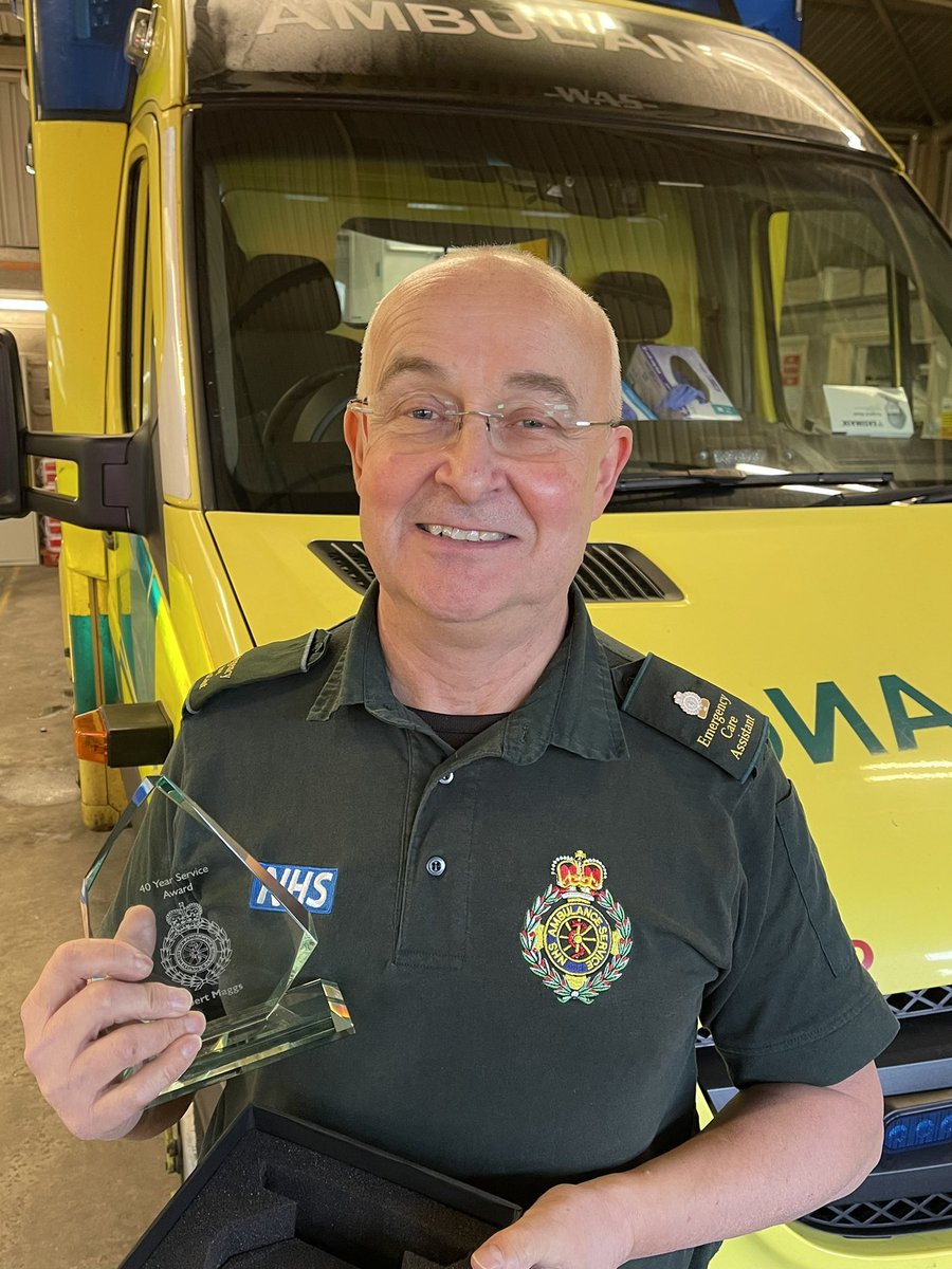 Great pleasure to present Bob Maggs with his belated 40 years of Service award. Congratulations Bob! Thank you for all your hard work, dedication & support to the Service over the years.