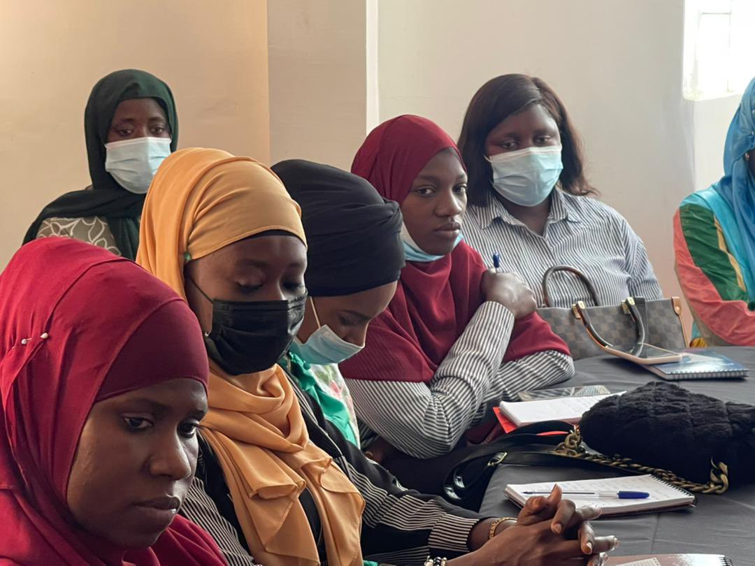 AweSenegal's tweet photo. Pour notre 3ème session, quoi de mieux pour inspirer nos entrepreneuses que @sinysamba de « Le Lionceau », entreprise spécialisée dans l’alimentation et la nutrition infantile. Se lancer, trouver ses premiers clients, manager son équipe autant de questions discutées. #AWESenegal https://t.co/QXV9SPmvT0